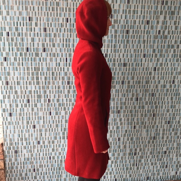 Red Winter Wool Coat with Hood - Picture 7 of 14